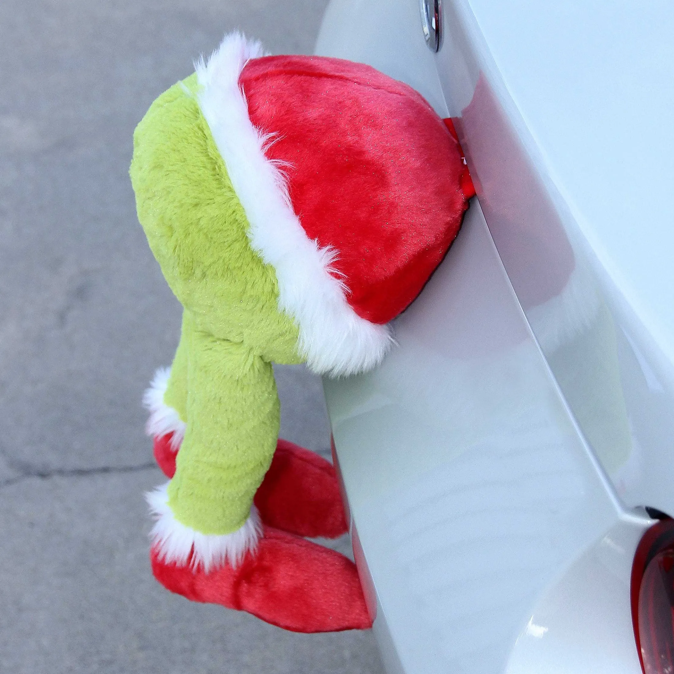 Aurora® - Dr. Seuss - 15" Hangin' Out Grinch